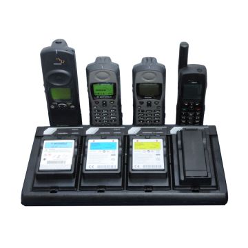 Carregador de bateria de quatro compartimentos SatStation para Iridium 9575 Extreme e Iridium 9575 PTT (SAT-CHG4-9575)